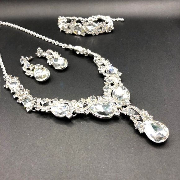 3-Piece set necklace bracelet earrings Miraculous Garden set NIB - Picture 12 of 15